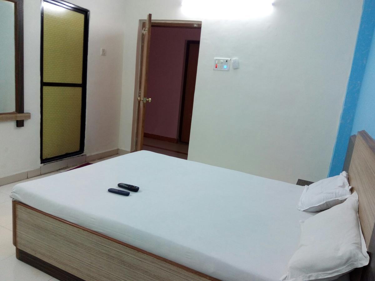 Hotel Sai Samrat Inn Panvel Exterior photo