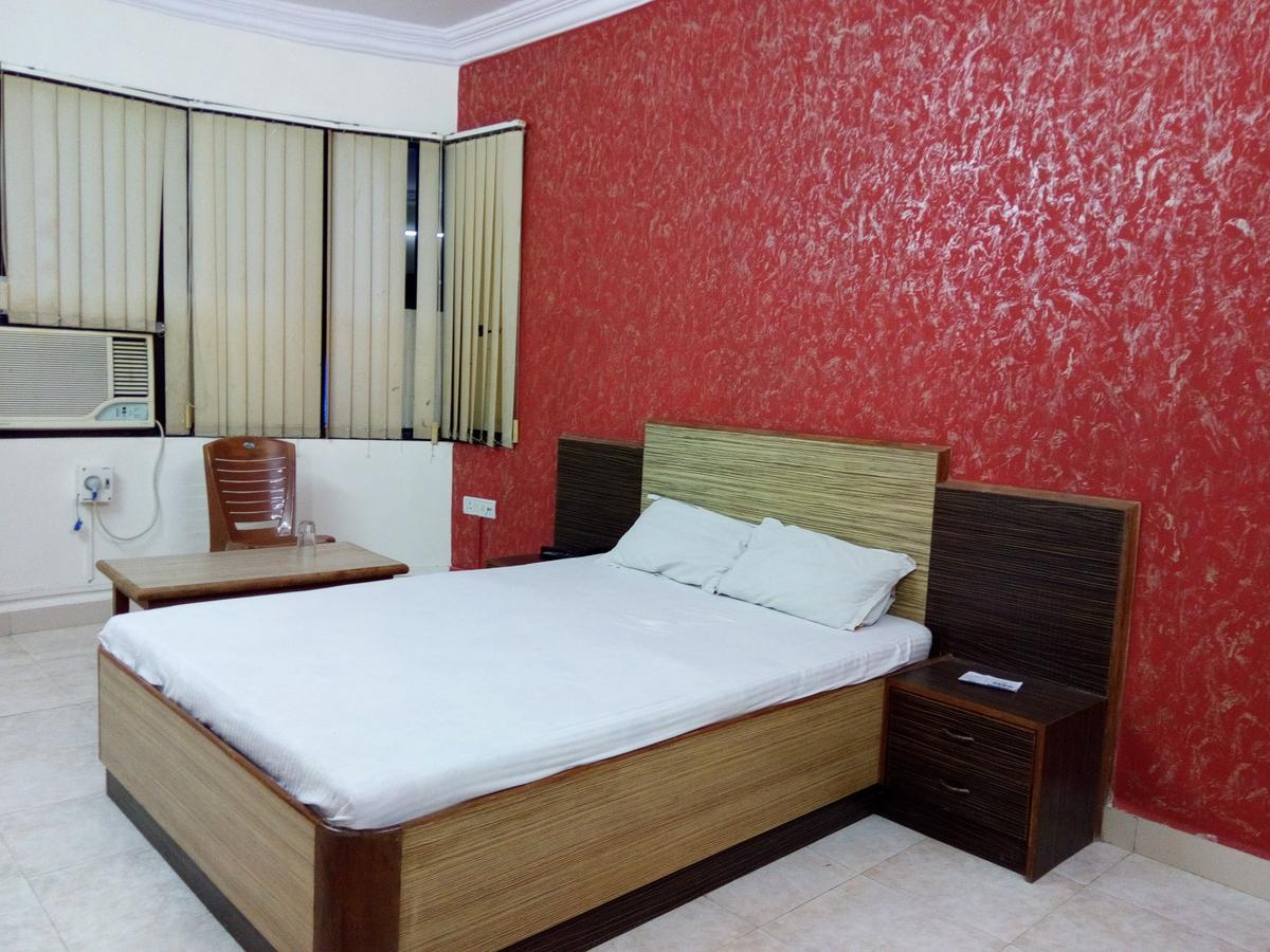Hotel Sai Samrat Inn Panvel Exterior photo