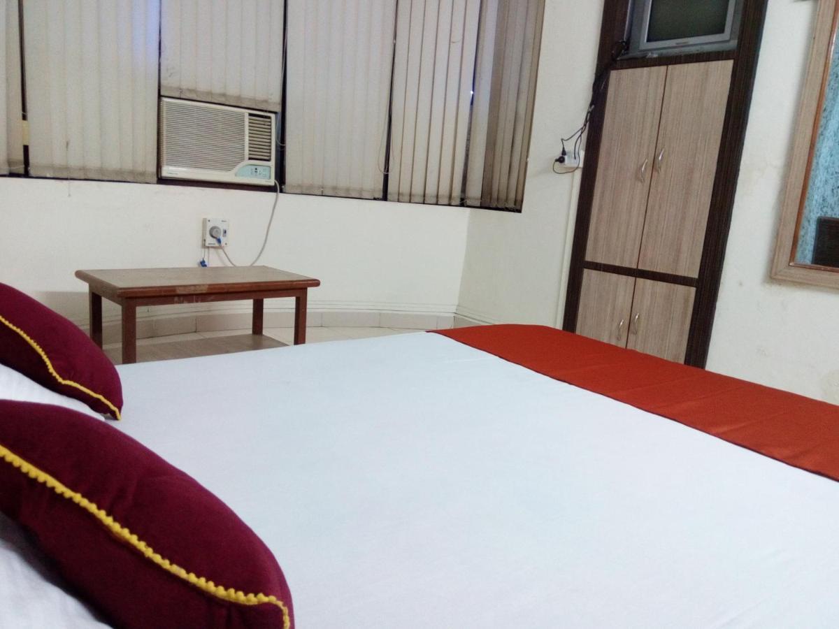 Hotel Sai Samrat Inn Panvel Exterior photo